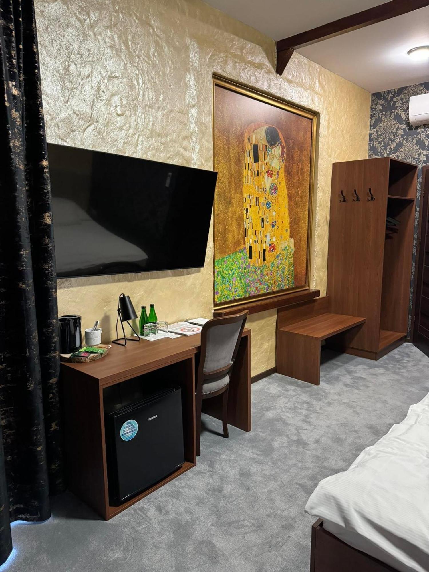 Hotel Palacyk Konin Konin  Extérieur photo