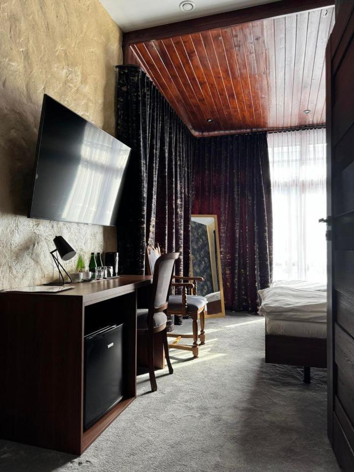 Hotel Palacyk Konin Konin  Extérieur photo